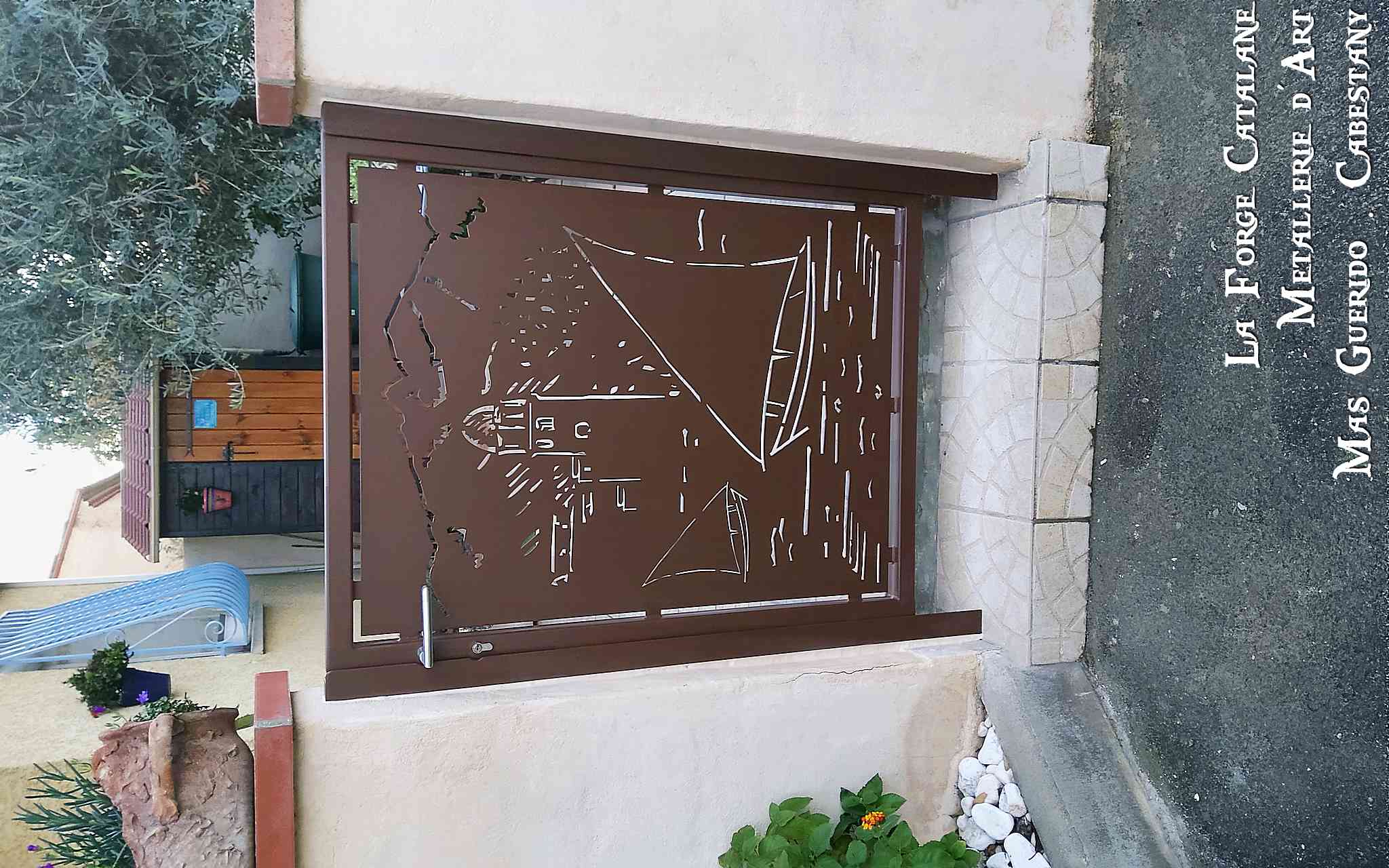 portillon en decoupe laser motif collioure thermolaque forge catalane.jpg